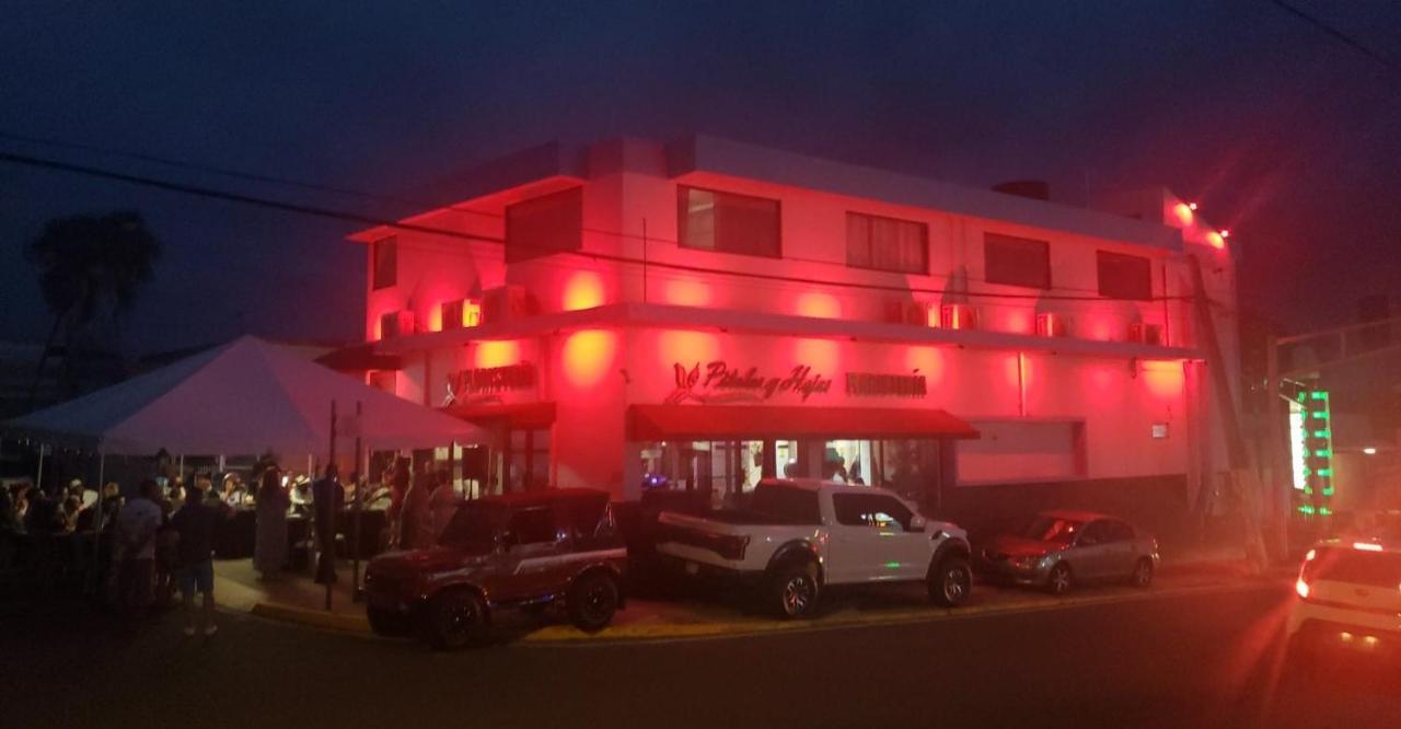 Itza-Bella Suites Isabela Exterior foto